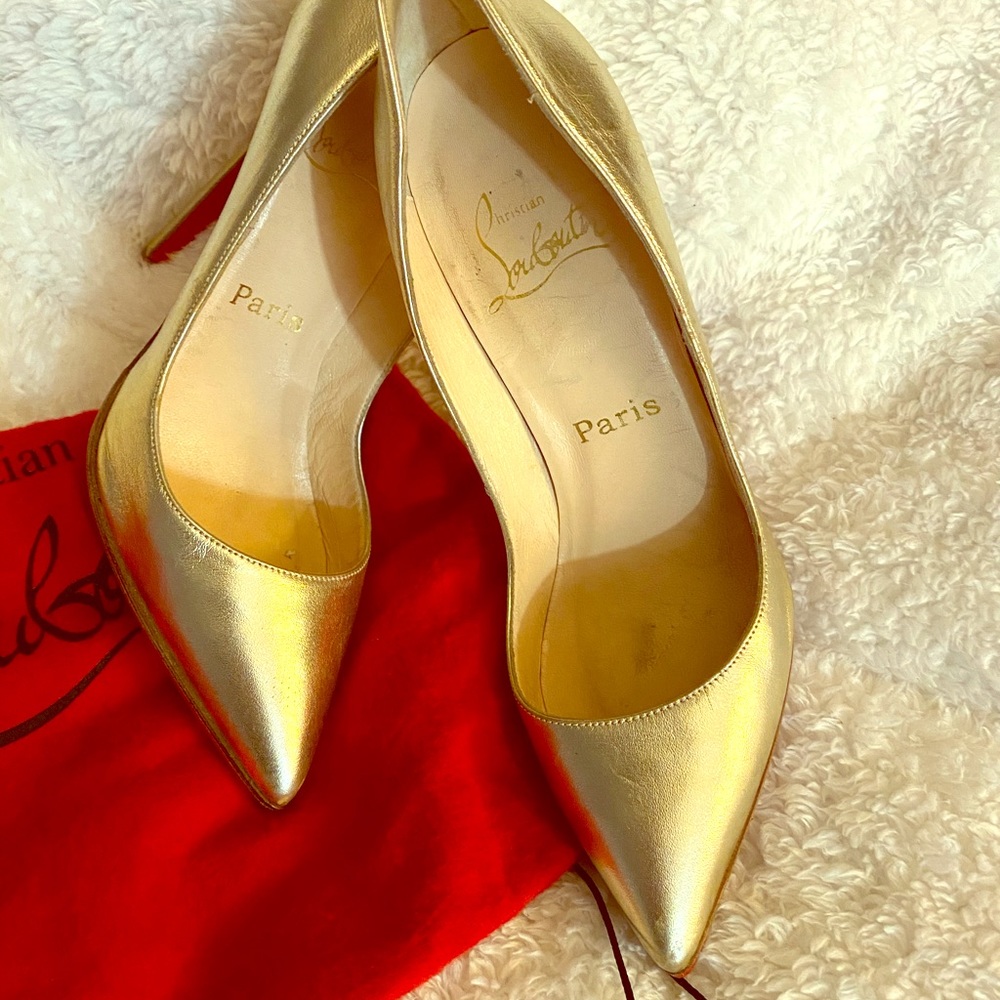 Christian louboutin pigalle gold heels size 6